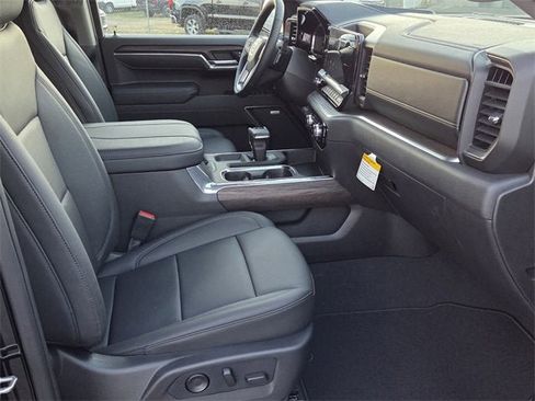 New 2026 GMC Sierra 1500 SLT w/ SLT Premium Plus Package image 15