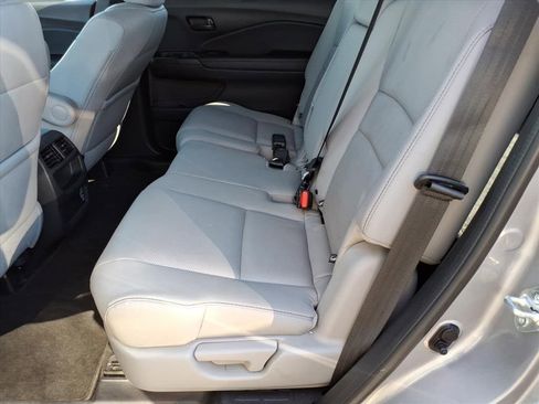 Used 2022 Honda Passport EX-L image 11