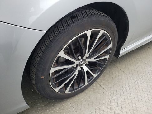 Used 2018 Toyota Camry SE FWD image 31