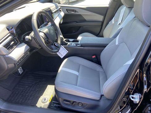 New 2026 Toyota Camry SE FWD image 13
