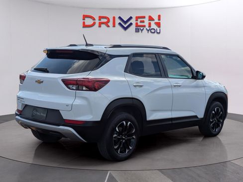 Used 2023 Chevrolet TrailBlazer LT w/ Convenience Package image 5