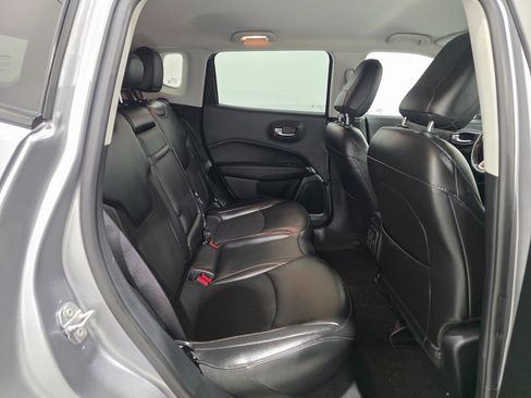 Used 2019 Jeep Compass Altitude w/ Cold Weather Group image 24