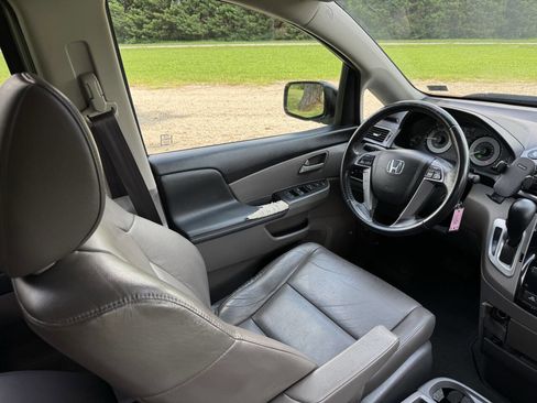 Used 2013 Honda Odyssey EX-L image 12