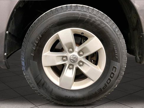 Used 2019 RAM 1500 Express AWD/4WD image 8