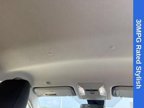 Used 2024 Toyota RAV4 XLE FWD image 15