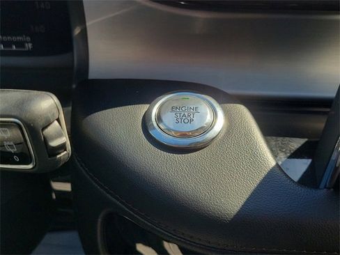 Certified 2024 Lincoln Aviator 2WD w/ Premium Package image 15