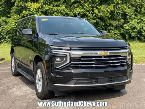 Used 2025 Chevrolet Tahoe LT AWD/4WD image 9