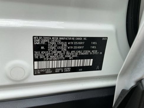 Used 2024 Toyota RAV4 XLE w/ Convenience Package AWD/4WD image 25