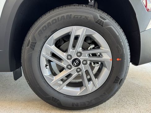 New 2026 Hyundai Tucson SE image 22