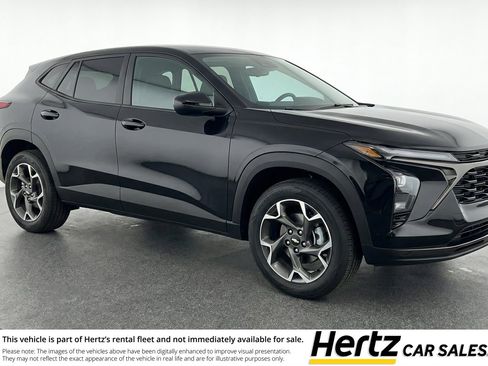 Used 2025 Chevrolet Trax LT w/ LT Convenience Package FWD image 1