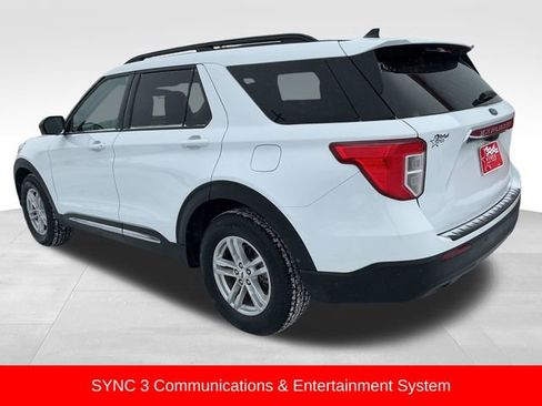 Used 2021 Ford Explorer XLT image 5