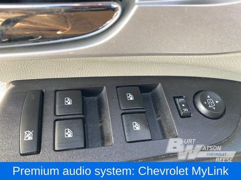 Used 2016 Chevrolet Equinox LTZ w/ Enhanced Convenience Package FWD image 13