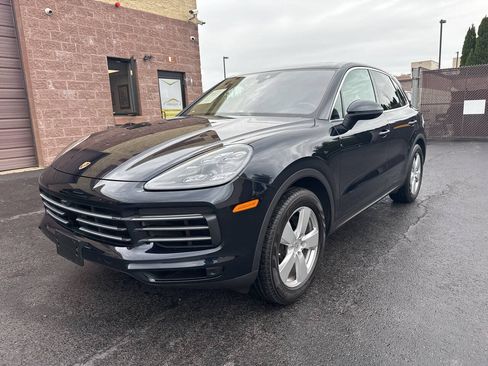 Used 2020 Porsche Cayenne E-Hybrid w/ Premium Plus Package AWD/4WD image 4