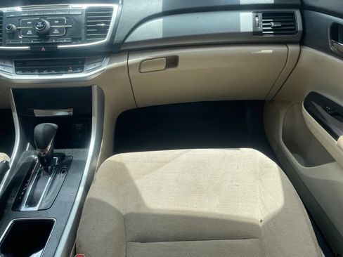 Used 2013 Honda Accord LX image 23