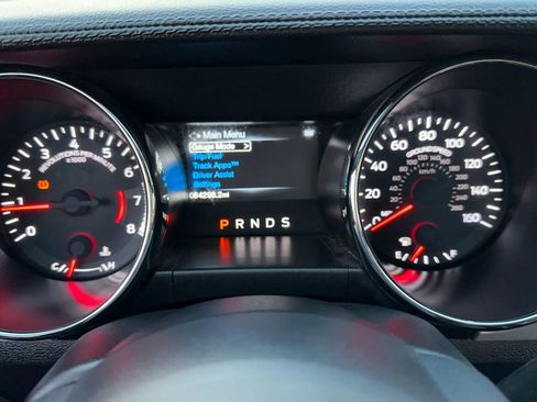 Used 2015 Ford Mustang Premium RWD image 22