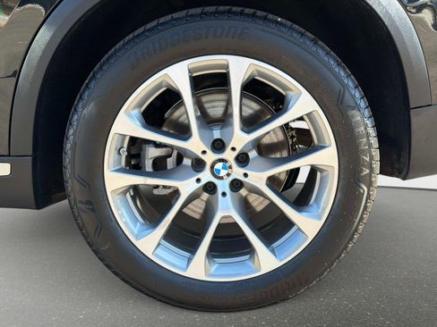 Used 2025 BMW X5 xDrive40i w/ Premium Essential Package AWD/4WD image 18