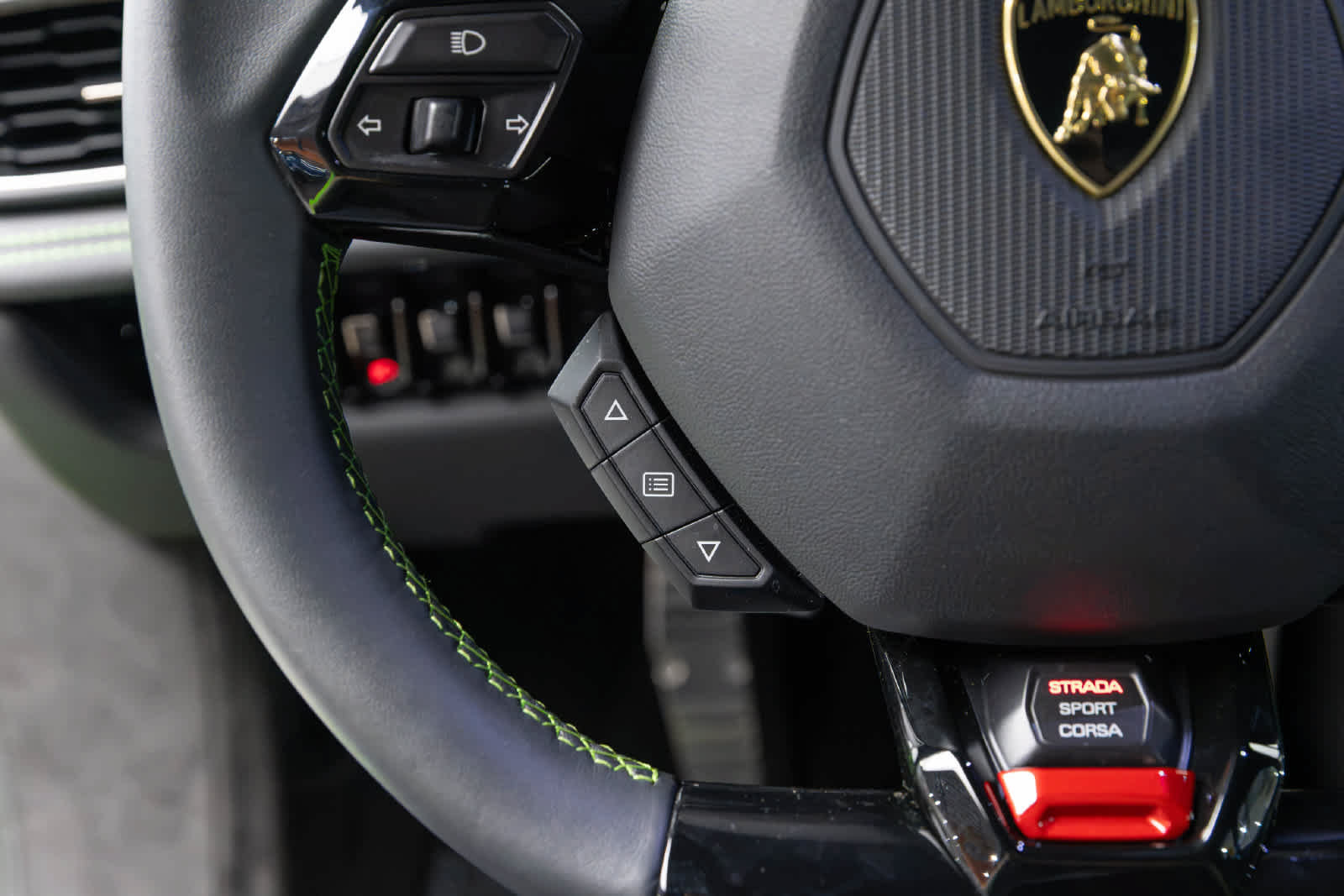 Used 2023 Lamborghini Huracan Tecnica RWD image 29