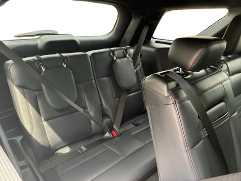 Used 2025 Ford Explorer ST-Line w/ Premium Package AWD/4WD image 26
