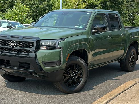 New 2026 Nissan Frontier SV w/ SV Convenience Package AWD/4WD image 1