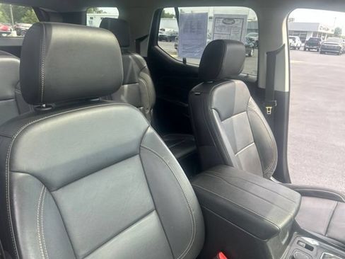 Used 2021 Chevrolet Traverse RS AWD/4WD image 44
