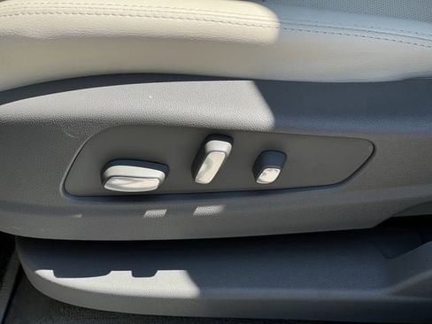 New 2025 Cadillac XT5 Premium Luxury image 23