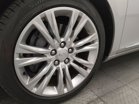 Used 2019 Cadillac XTS Luxury image 31