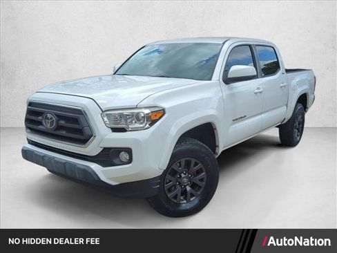 Certified 2021 Toyota Tacoma SR5 RWD image 1