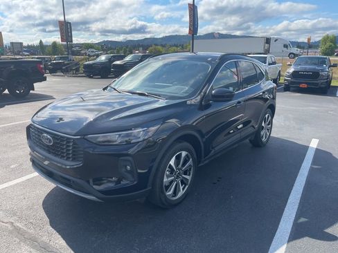 Used 2025 Ford Escape Platinum AWD/4WD image 1