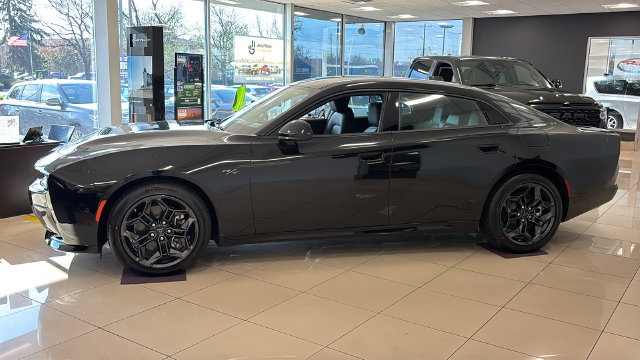 New 2026 Dodge Charger R/T AWD/4WD image 3