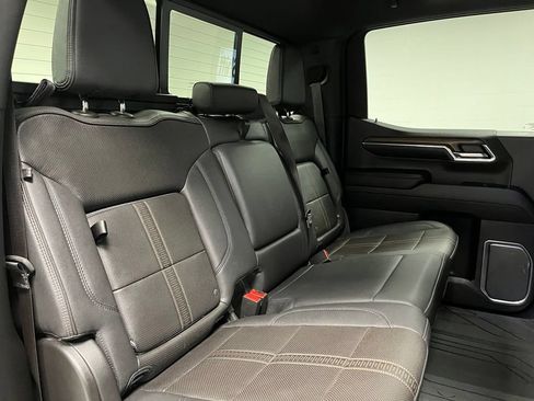 Used 2024 Chevrolet Silverado 1500 High Country w/ High Country Premium Package AWD/4WD image 55