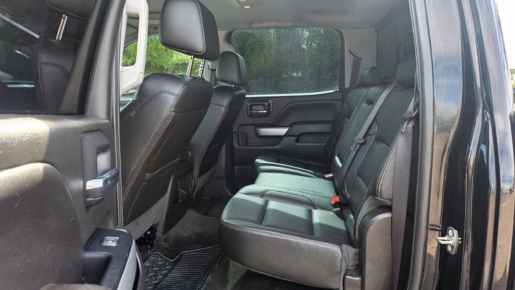 Used 2018 Chevrolet Silverado 1500 LTZ Z71 w/ LTZ Plus Package AWD/4WD image 24