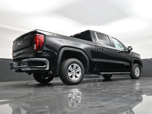 Used 2022 GMC Sierra 1500 SLE w/ Driver Alert Package I AWD/4WD image 25