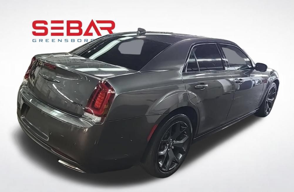 Used 2023 Chrysler 300 Touring L w/ Popular Equipment Group RWD image 3
