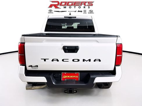 Used 2026 Toyota Tacoma TRD Sport AWD/4WD image 12