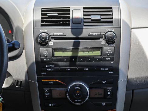 Used 2010 Toyota Corolla XLE FWD image 13