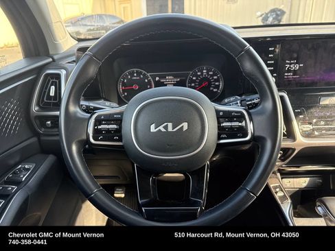 Used 2022 Kia Sorento S FWD image 16