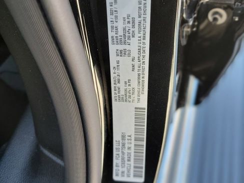 Used 2025 RAM 1500 Limited image 22