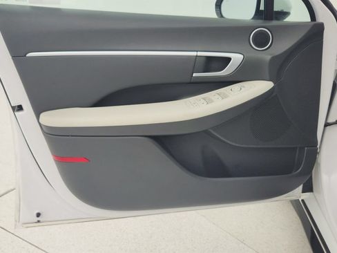 Used 2025 Hyundai Sonata SEL FWD image 25