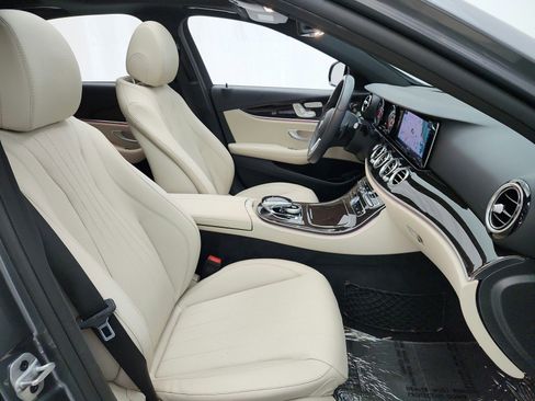Used 2019 Mercedes-Benz E 300 image 27