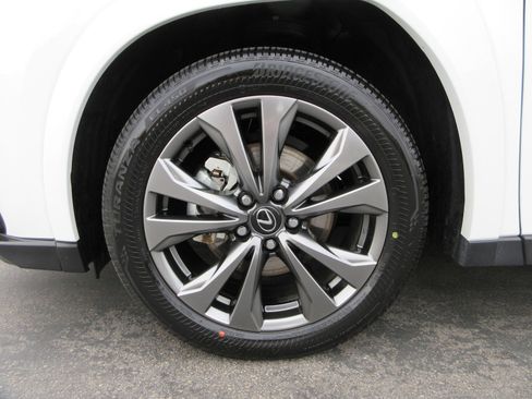 Used 2025 Lexus UX 300h AWD image 52