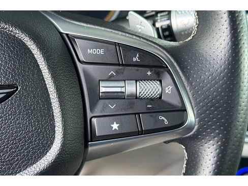 Used 2024 Genesis G70 2.5T image 28