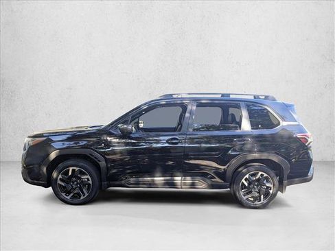 Used 2025 Subaru Forester Limited image 5