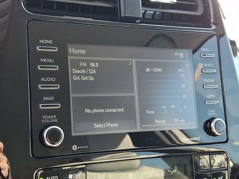 Used 2022 Toyota Prius XLE image 16