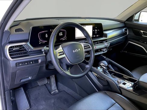 Used 2023 Kia Telluride S w/ S Sunroof Package AWD/4WD image 16