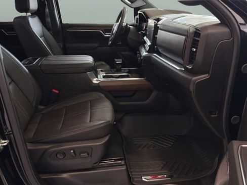 Used 2025 Chevrolet Silverado 1500 High Country w/ Technology Package image 29