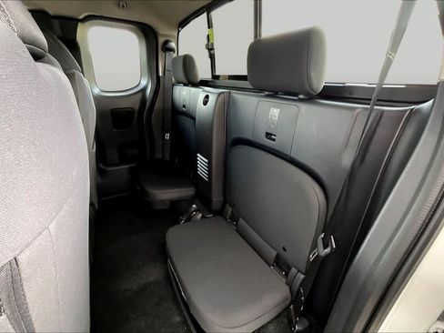 Certified 2025 Nissan Frontier SV RWD image 19