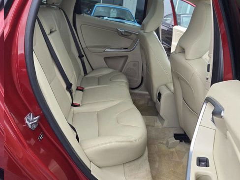 Used 2015 Volvo XC60 T5 AWD/4WD image 29