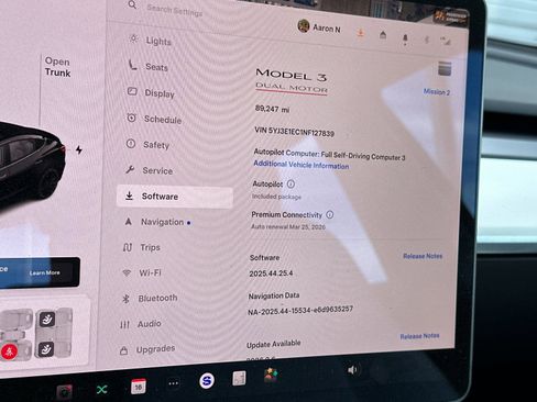 Used 2022 Tesla Model 3 Performance image 27