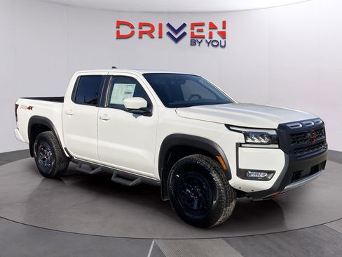 New 2026 Nissan Frontier PRO-4X w/ Pro-4x Convenience Package image 7