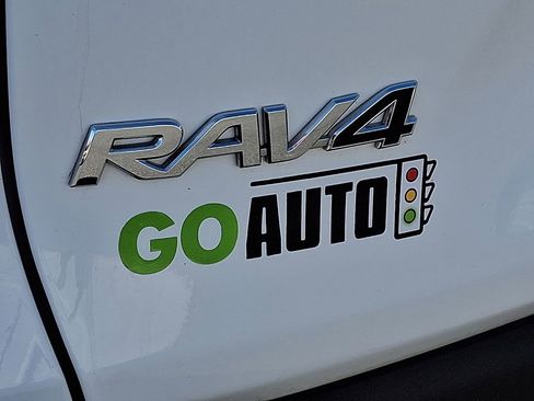Used 2023 Toyota RAV4 LE image 31
